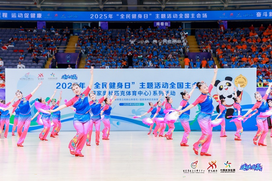 纽约洋基队高层证实正与外野手奥斯汀·海斯进行深度谈判，作为索托离队的潜在方案